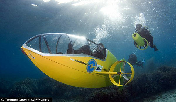 Французы изобрели подводный велосипед